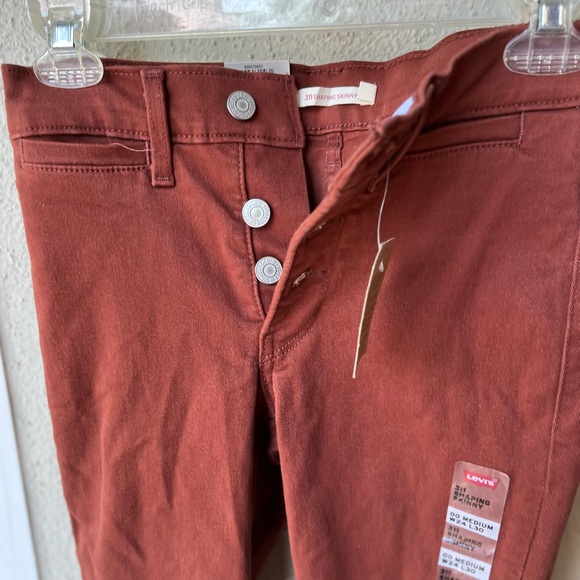 Levi’s never worn - Picture 6 of 8